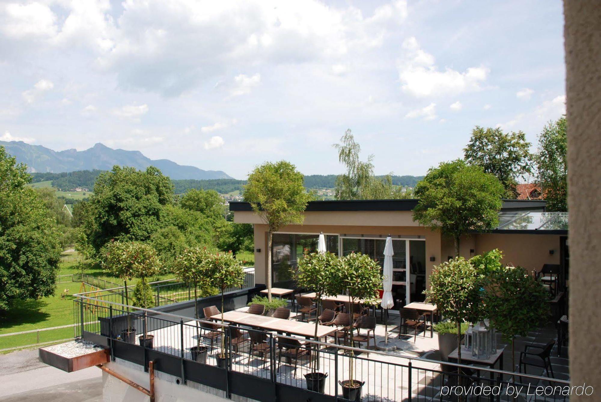 Hotel Weinstube Nendeln Exteriör bild